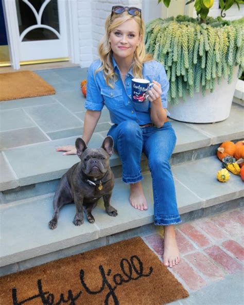 Reese Witherspoon's Home: See Inside Her Gorgeous LA House!