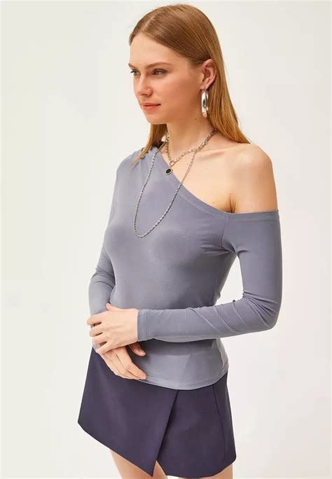 Buy Olalook Asymmetric Collar Blouse 2024 Online Zalora Philippines