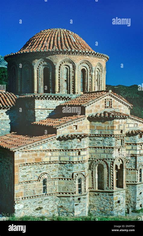 Medieval byzantine architecture mistra hi-res stock photography and ...