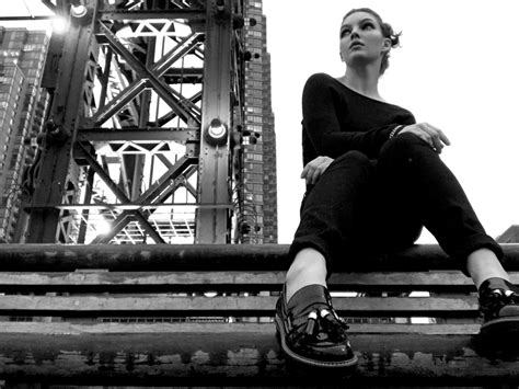 emily bett rickards and aisha tyler 14