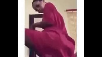 Malaya Akikatia Kitandani Na Kuonesha Kuma Yake XVIDEOS