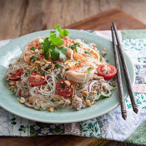 Light Thai Glass Noodle Salad Yum Woon Sen Beyond Kimchee Rezept Rezepte