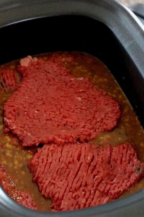 Crock Pot Cubed Steak With Gravy