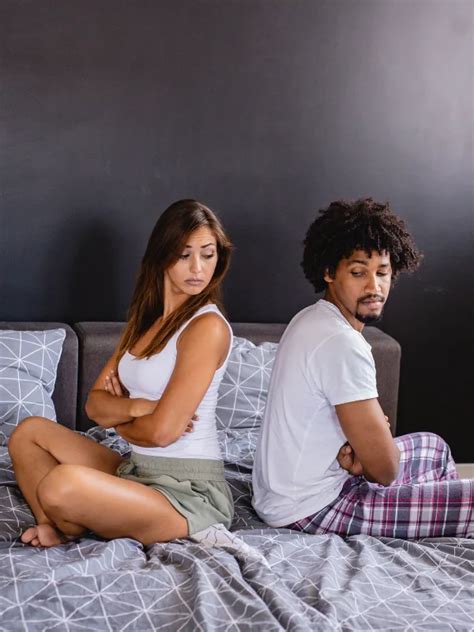 10 Relationship Red Flags In Women You Should Never Overlook