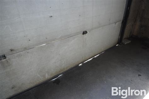 Tall X Wide Rollup Insulated Door W Opener Bigiron Auctions