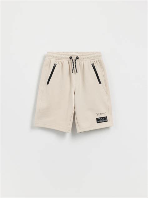 Bermuda šorts boja nude RESERVED 3675G 02X