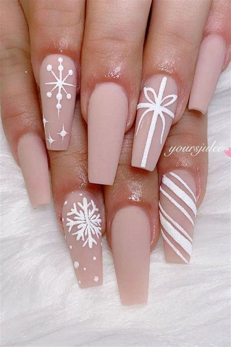 Pin By Roberto On Nails 2022 Trends Xmas Nails Winter Nails Nail