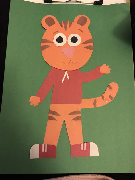 Daniel Tiger Preschool Craft Tiger Crafts Daniel Tiger Characters