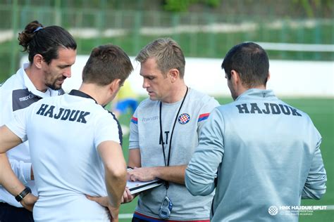 Uvjerljiva Pobjeda Kadeta Protiv Lokomotive Poraz Pionira Hnk Hajduk