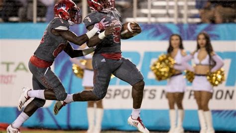 Photos Shula Bowl Fau Vs Fiu 11 18 2017