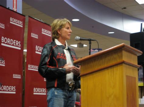 Patricia Cornwell Book Signing Recap • Chris Wolak • Stay Curious