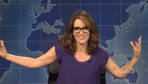 Tina Fey - SNL Oct 17th 2015 | Tina fey, Weekend update, Tina