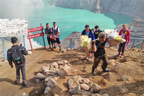 Bromo Ijen Crater Sukamade Tour D N Bromo Volcano Tour Ijen