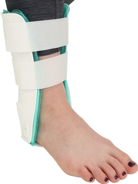 What Is An Air Cast A Guide And Review Of Aircasts Aircast Ankle Braces And Aircast Boots