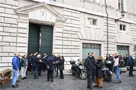 Morto Nel Palazzo Del Senato L Onorevole Pd Bruno Astorre La Procura