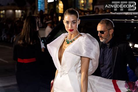 Jessica Michel Sexy Seen Braless Flaunting Her Hot Cleavage At The Annual Cannes Film Festival