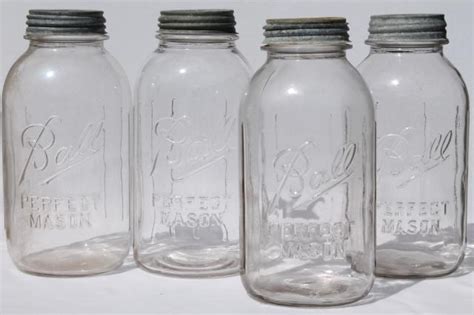 Lot Of 4 Vintage Two Quart Ball Perfect Mason Jars W Antique Zinc Metal Lids