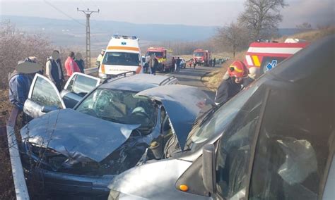 Foto Ofer Din Alba Implicat N Accident Rutier Pe Dj N Jude Ul