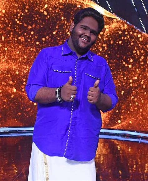 Singer Vaishnav Girish wiki Biography Height Family Education - LabuWiki