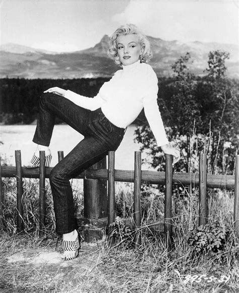 Marilyn Monroe Stunning In Canada For The Filming Of River Of No