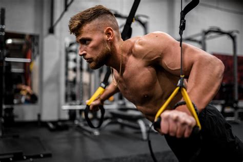 9 Best Resistance Bands For Men Bodymind Magazine