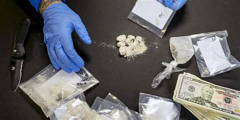 France Le Trafic De Drogue Génère 2 7 Milliards Deuros Par An