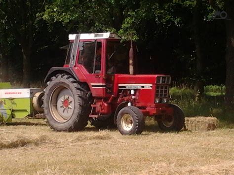 Foto International 845 XL #679287