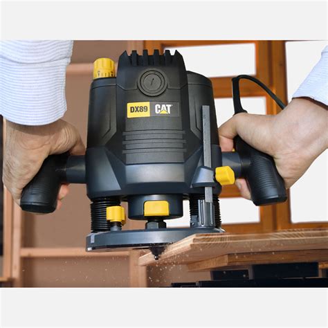 CAT DX89 2100Watt 12mm Profesyonel El Frezesi - Bauhaus