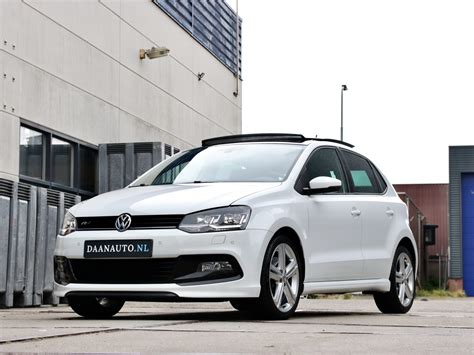 Volkswagen Polo 10 Tsi Highline R Line Panoramadak 17 And Led