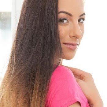 Cayenne Hot Photos Watch Her 4 Free HQ Galleries At FreeOnes