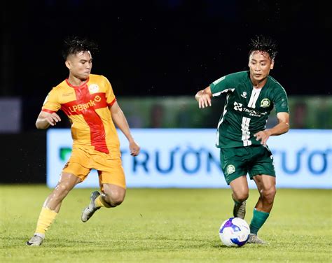 Trực tiếp Bình Phước vs Trẻ TP HCM 17h00 chiều nay ngày 19 10