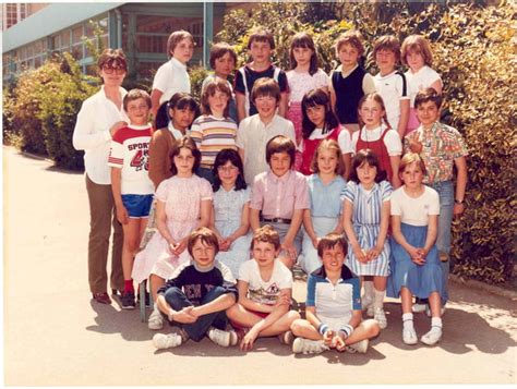 Photo De Classe CM1 De 1980 ECOLE RASPAIL Copains D Avant