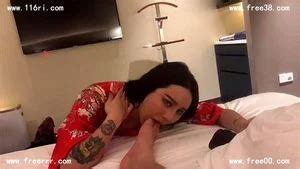 Watch 国产TS系列王可心扮演贱母狗 口交毒龙样样精通 激情啪啪干的直叫爸爸你鸡巴好硬啊 被辱骂颜射再自己撸射 Tranny Blowjob Chinese Porn