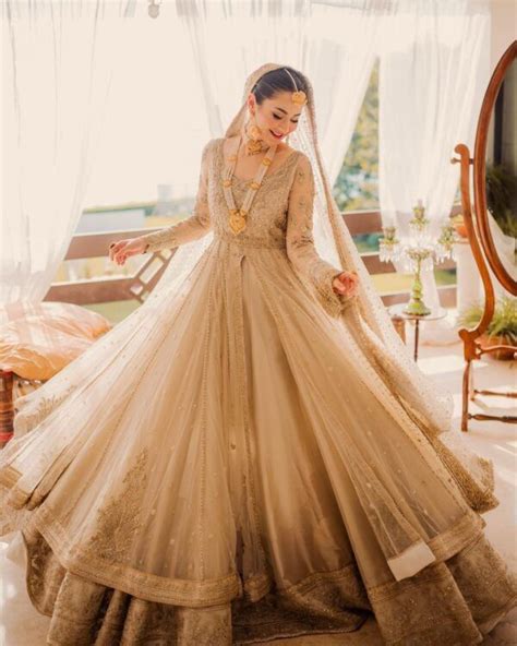 16 Latest Nikah Dresses For Brides 2023 For Memorable Nikah Nikah