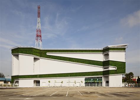 DIGI Technology Operation Centre | TR Hamzah & Yeang | Archello