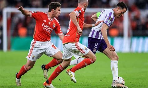 Toulouse Fc Sl Benfica Les Compositions Officielles