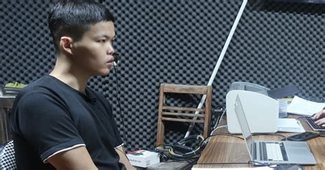 Nam thanh niên đăng hàng loạt clip sex của bạn gái cũ lên Facebook để tống tiền