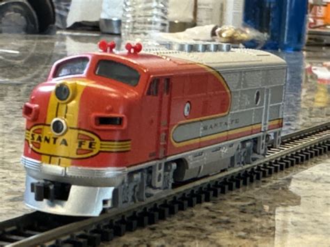 Kato N Scale Santa Fe Emd F3a 21c Loco Ebay