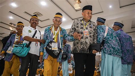 Kakek Harun Jadi Calon Jemaah Haji Tertua Yang Berangkan Ke Tanah Suci