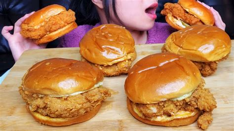 First Time Trying The New Popeyes Fried Chicken Sandwich Mukbang Asmr