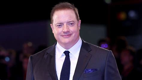 Brendan Fraser Breaks Down In Tears The Whale Receives 6 Minute