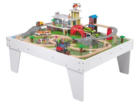 Playtive Junior Houten Speeltafel Met Treinset