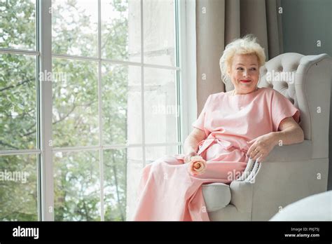 Schöne reife blonde frauen alter 60 Fotos und Bildmaterial in hoher
