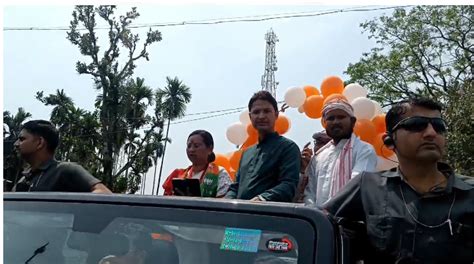 Bjp Candidate Raju Bista Conducts Election Campaign In Phansidewa