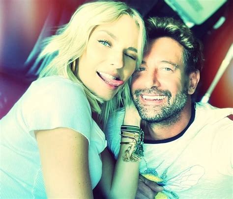 La Atrevida Imagen De Irina Baeva La Actriz Se Luci En Bikini Durante Su Cuarentena Infobae