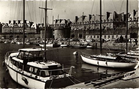 Saint Malo Cite Corsaire Bassin des Yachts France à Saint Malo Cartorum