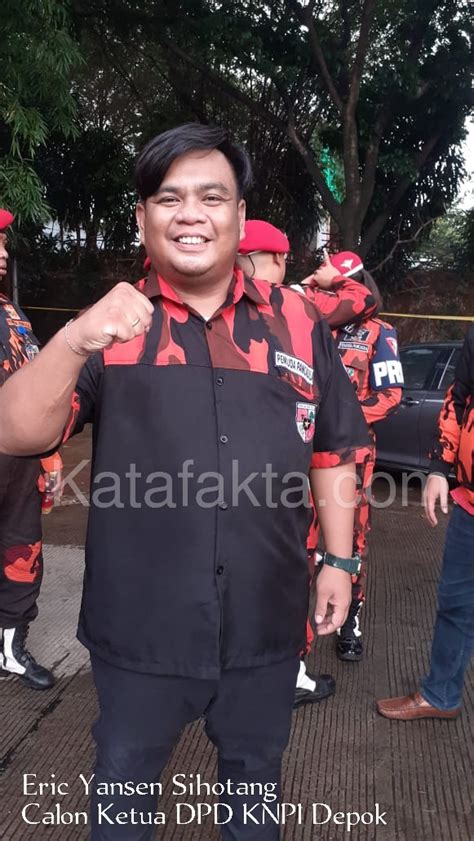 Kembalikan Formulir Bukti Eric Serius Maju Sebagai Bacalon Ketua DPD