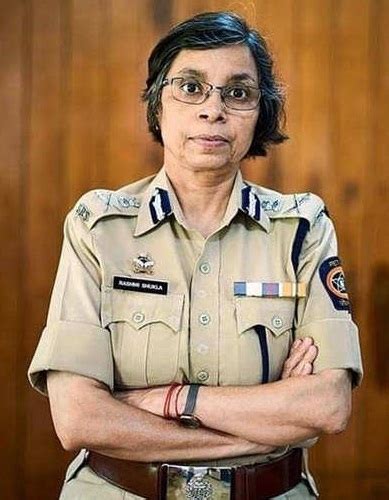 Ips Officer Rashmi Shukla Appointed Dg Of Ssb Faced Phone Tapping