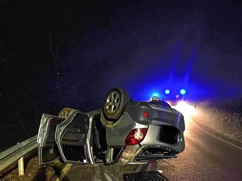 Bodman Ludwigshafen Auto Berschl Gt Sich Auf Der Bergstra E