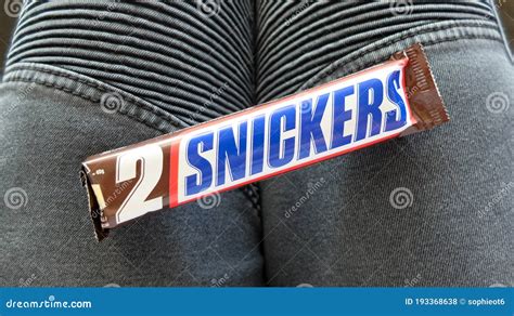 Snickers Chocolate and Candy Bar Editorial Stock Photo - Image of company, candy: 193368638